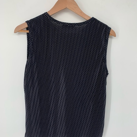 Fred David Women’s Sleeveless Blouse Navy w/White Polka Dots Sz Medium T2 - Picture 3 of 5